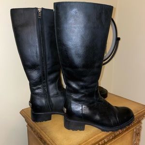 Ugg Broome II size 6